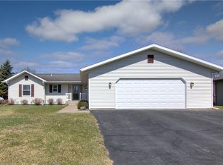 811 Don Dr, Pepin, WI 54759