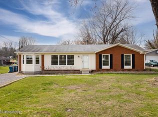 7402 Cardinal Rd, Crestwood, KY 40014
