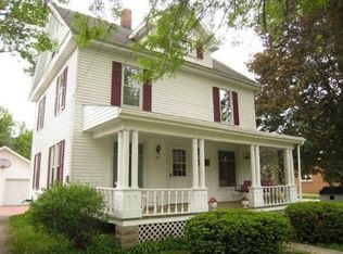215 W Division St, Rosendale, WI 54974