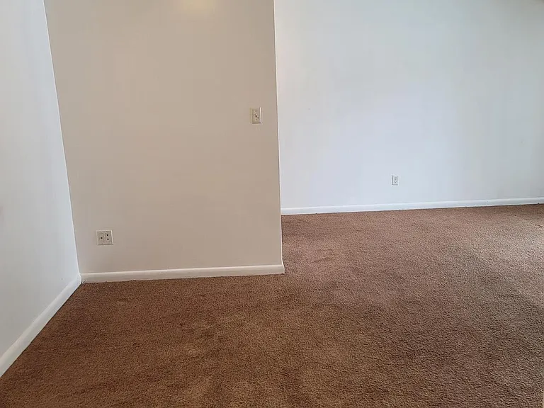 625 A Chesapeake St SE #101 — Photo 7
