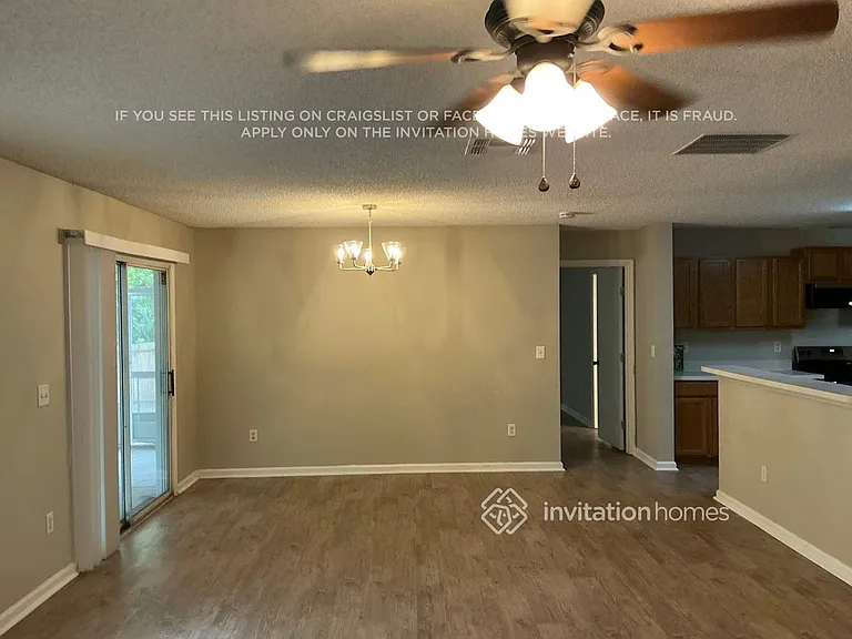 13581 Ashford Wood Ct E — Photo 9
