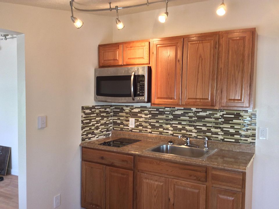 1st image of 310 N 12th Ave APT B