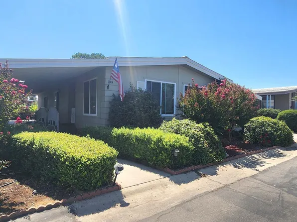 1300 W Olson Avenue #145, Reedley, CA 93654