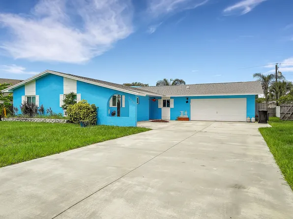 2366 SE Corsica Road, Port St Lucie, FL 34952