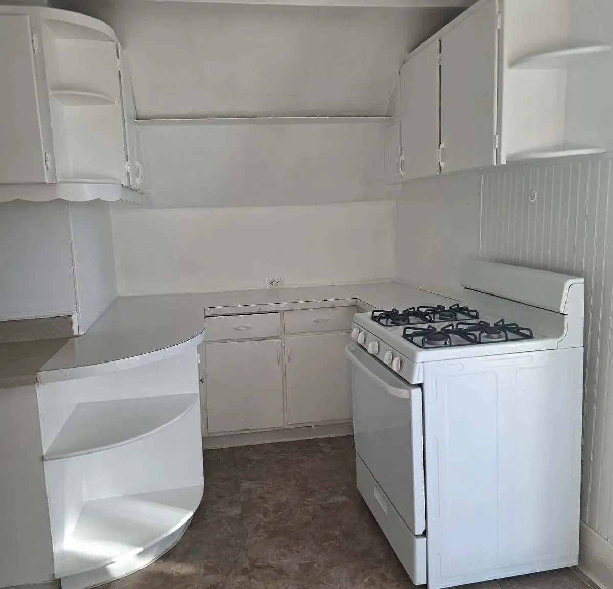 2 bed, 750 sqft, $950 — Photo 3