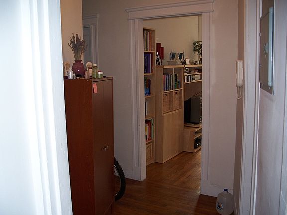 2nd image of 15 Colborne Rd APT 12