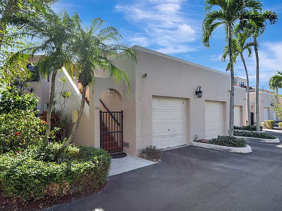 2nd image of 6646 Villa Sonrisa Drive #520