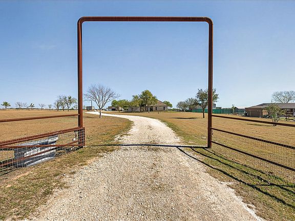 4th image of 13639 Abrahamson Road