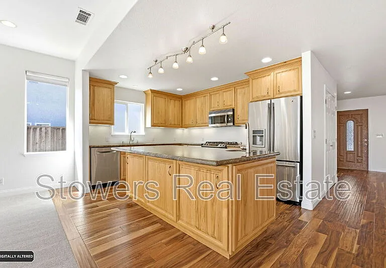 8049 Elgin Ln — Photo 16