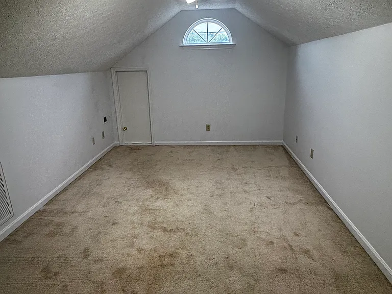 1233 Timber Valley Dr — Photo 7