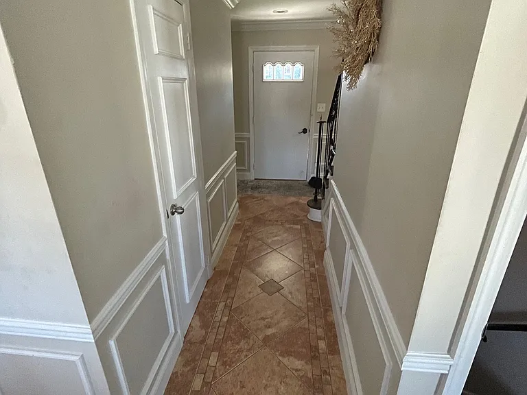 41 Albert Ave — Photo 4