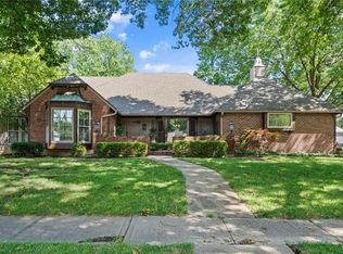 11413 Summit St, Kansas City, MO 64114