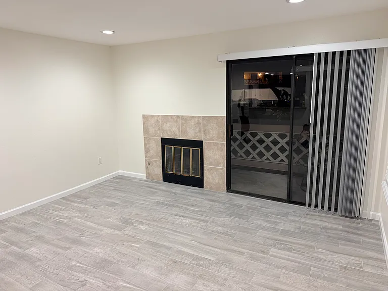 9424 Twin Trails Dr #103 — Photo 40