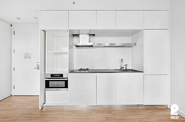 Rented by REZI | media 47