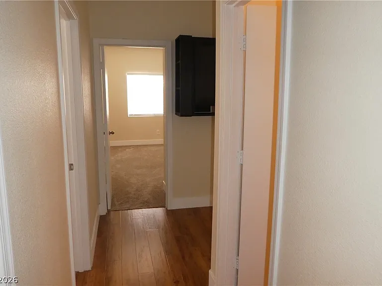 6038 Blue Autumn St — Photo 32