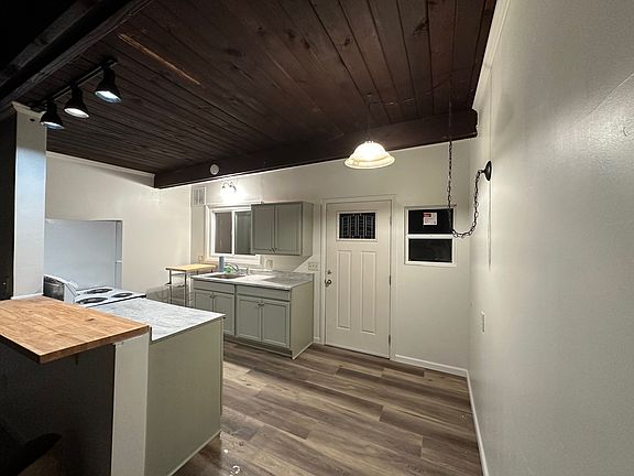 4th image of 502 Ferro Ln #502