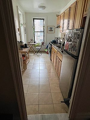 2nd image of 32 Lenox Rd APT E6