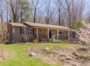 103 Michael Dr, Hendersonville, NC 28791
