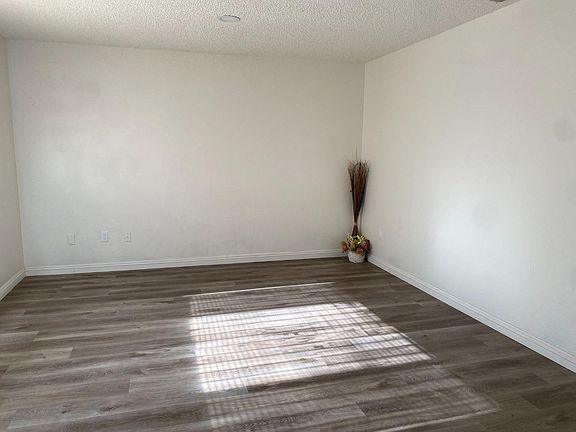 4th image of 8379 Middle River Ct