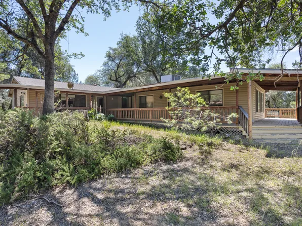 14096 Gordon Dr, Bella Vista, CA 96008