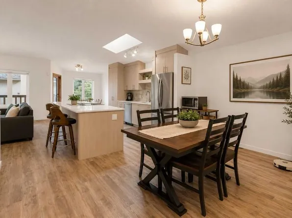 119 Edgepark Vlg NW, Calgary, AB T3A 3S2