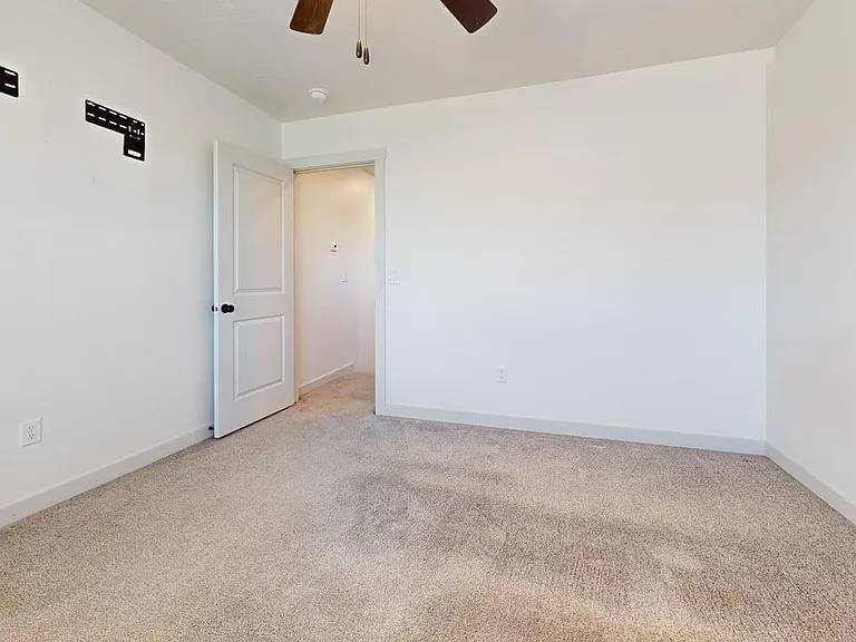 4512 W 3925 S #23 — Photo 16
