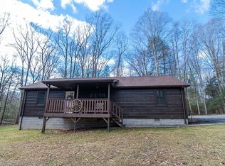 90 Hickory Flats Ln, Mount Lookout, WV 26678