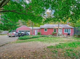 118 Pascack Rd, Pearl River, NY 10965