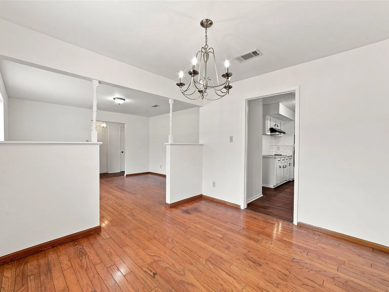 3 bed, 2.0 bath, 1741 sqft, $2,150 — Photo 3