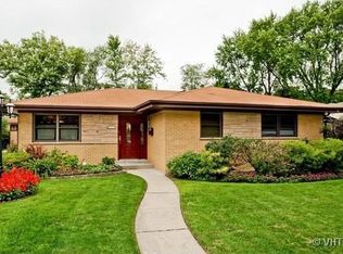 711 Laporte Ave, Wilmette, IL