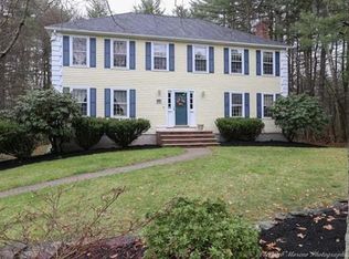 141 Stonecleave Rd, North Andover, MA 01845