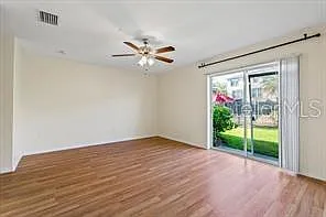 3 bed, 3.5 bath, 1917 sqft, $2,280 — Photo 3