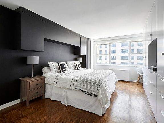 5th image of 201 E 66th St APT 6P