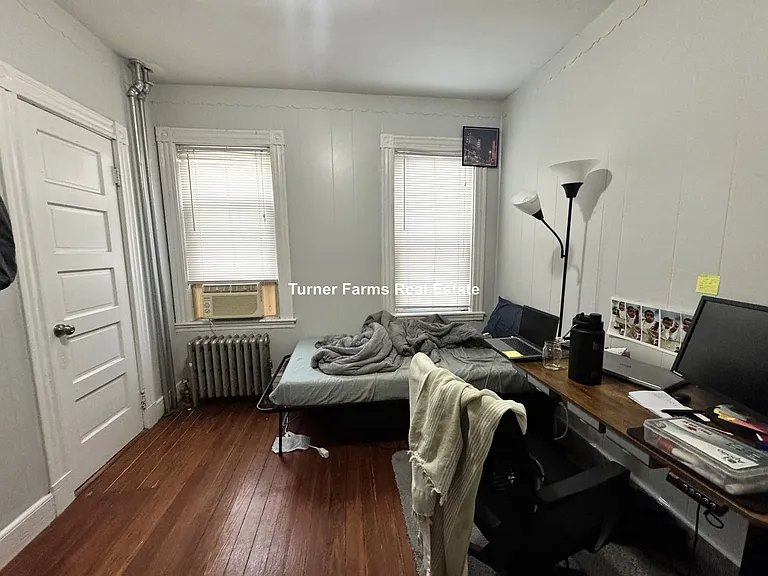 13-15 Cawfield St #1 — Photo 9