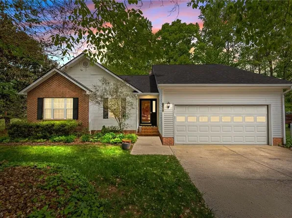 3987 Cherry Tree Dr, Greensboro, NC 27405