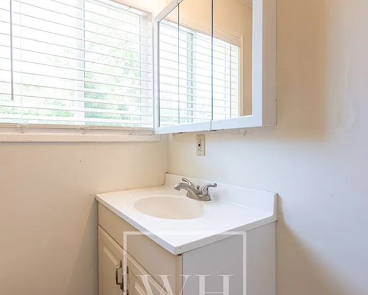 116 SW 13th St — Photo 14