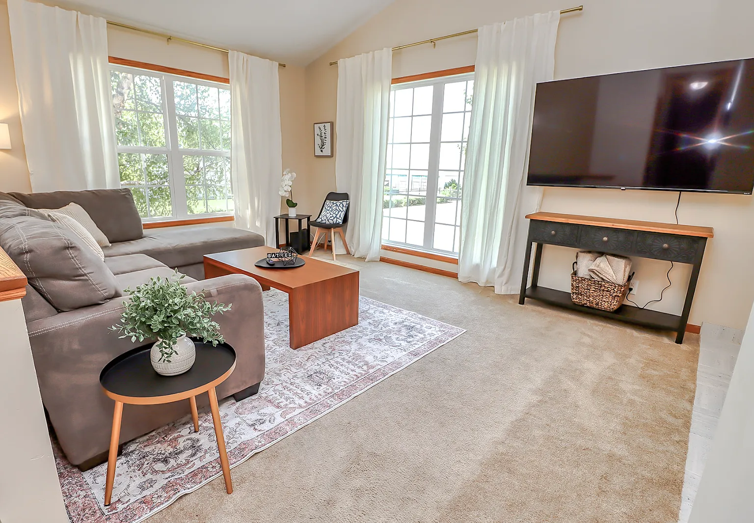 4032 North 56th Street, Unit A — Photo 2