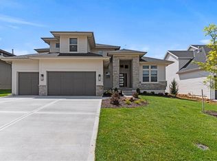 21931 W 100th Ter, Lenexa, KS 66220