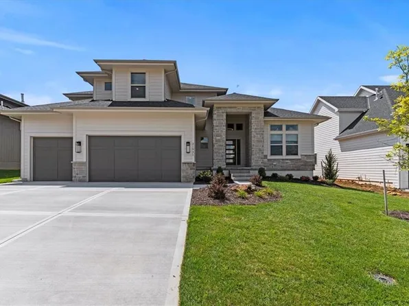 21931 W 100th Ter, Lenexa, KS 66220