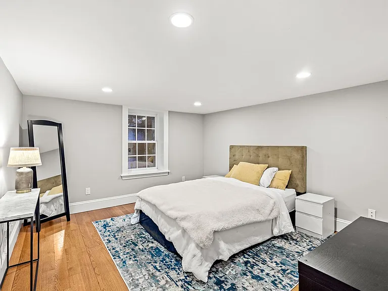 2 Brattle Cir — Photo 43