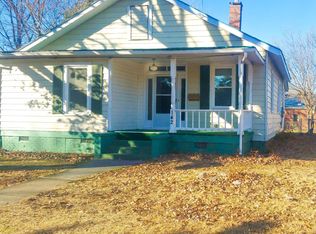 142 Windsor Ave, Colonial Heights, VA 23834