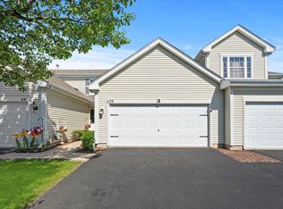639 Chestnut Rdg, Minooka, IL 60447