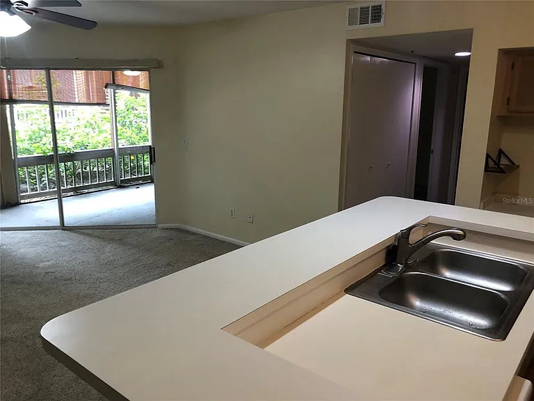 486 N Pin Oak Pl #106 — Photo 5