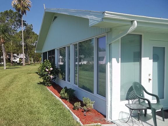 2nd image of 2339 Glenmore Cir