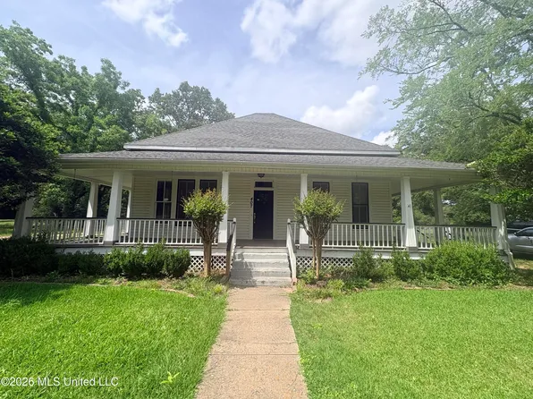407 Heslep St, Pelahatchie, MS 39145