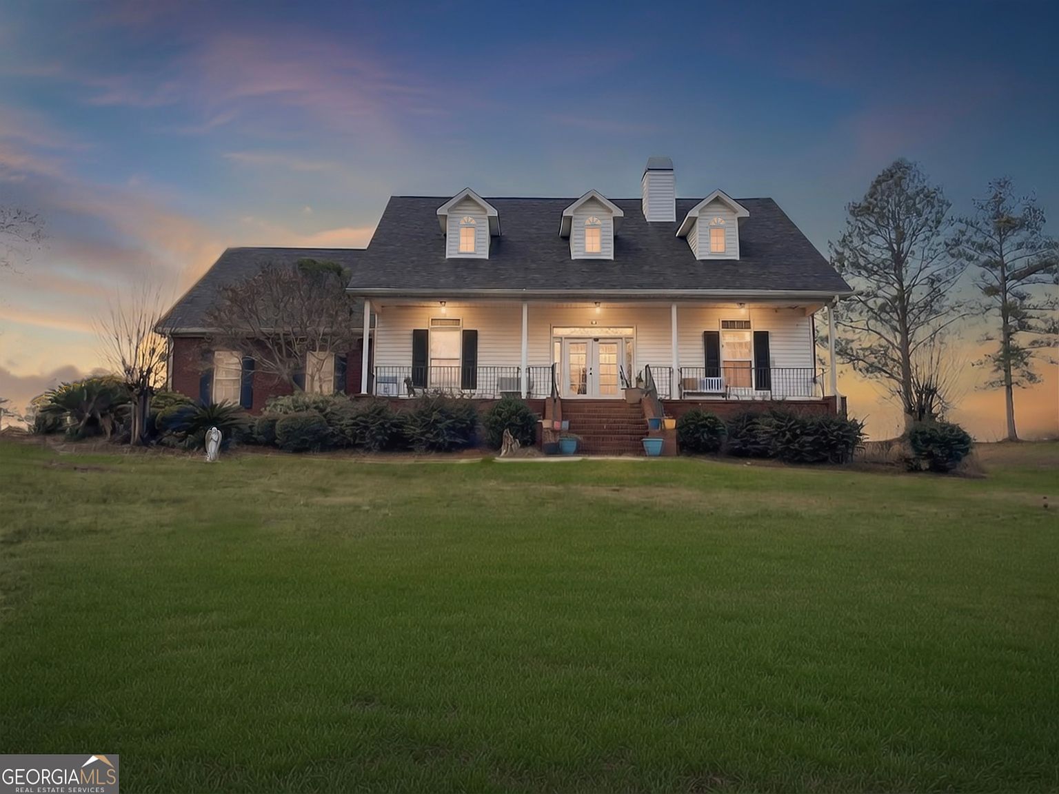 37 Oak Dr