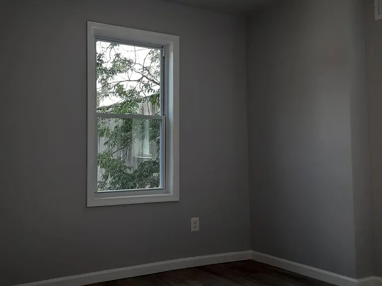 574 E Herman St — Photo 16