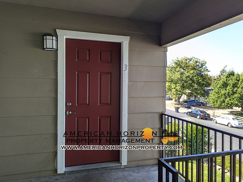 1st image of 1309 Edmonton Ave #3