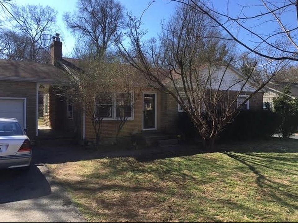 2nd image of 1208 Elizabeth St