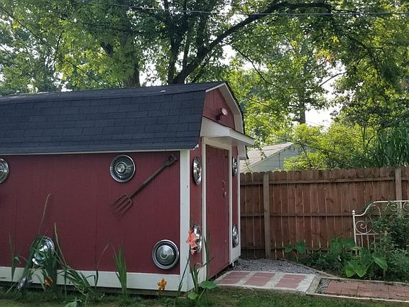 4th image of 6481 Rainbow Ln